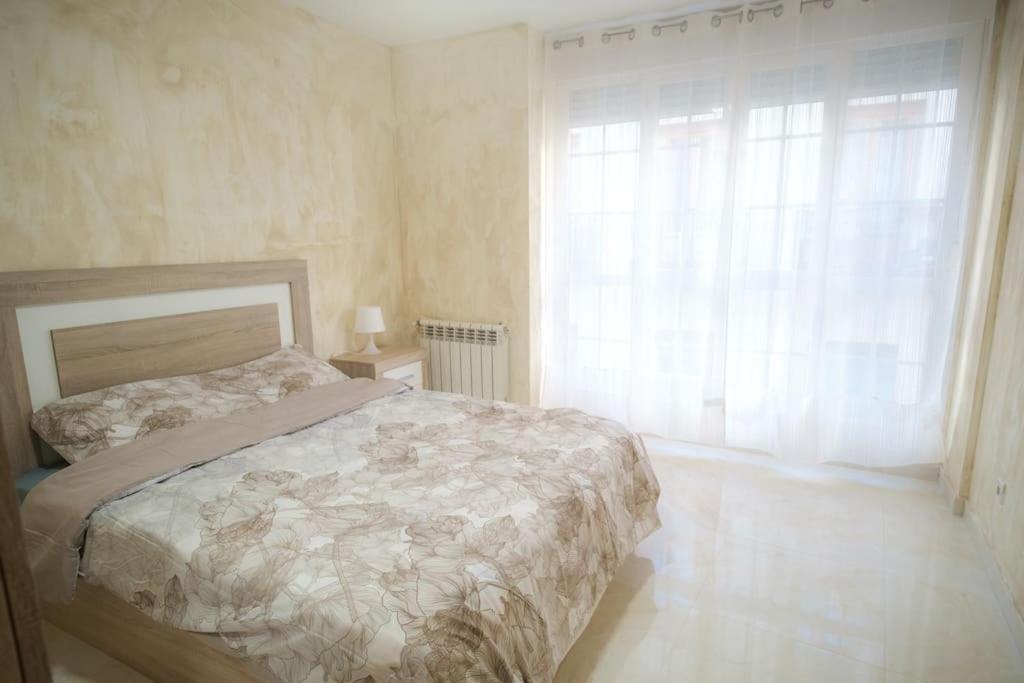 Piso Acogedor En Madrid Centro Apartment Bagian luar foto